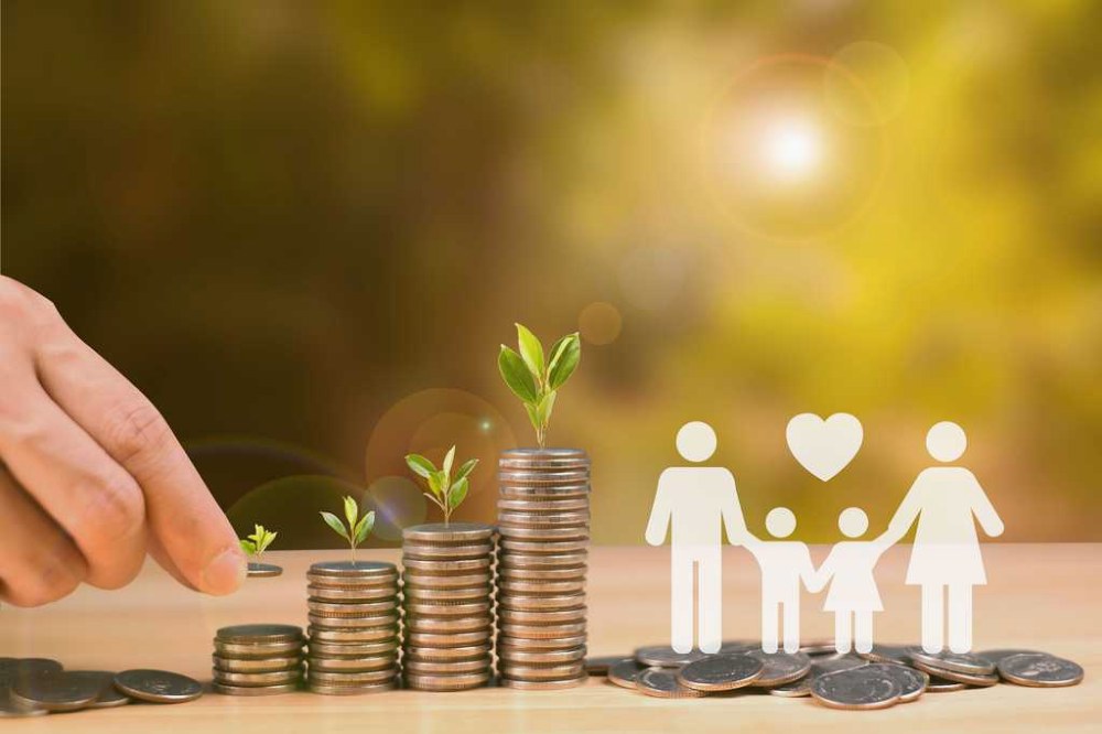 Страхування життя з інвестиційною складовою в доларах – поєднання захисту та накопичення